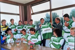 16 september 1989 krijgt S.V. Wassenaar een nieuwe Sponsor, John Brown